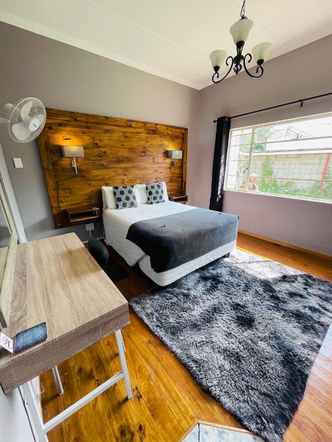 فندق Madeira Bed كوينزتاون المظهر الخارجي الصورة